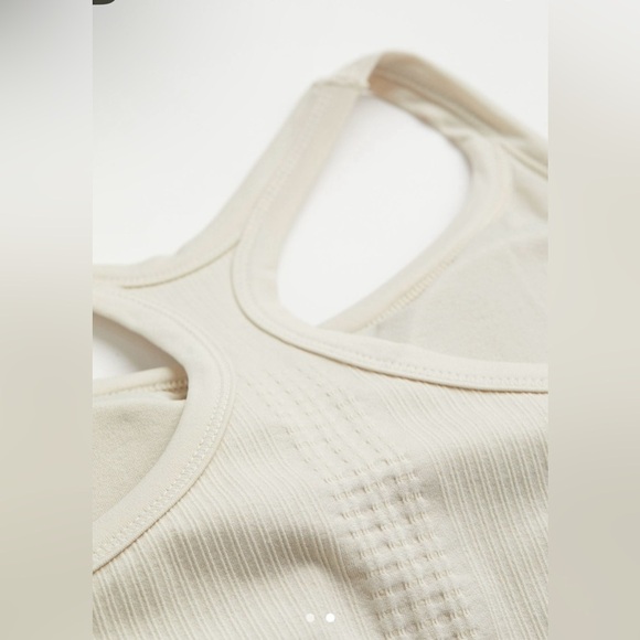 NWOT H&M Seamless Top with Sports Bra | Size L - Picture 1 of 4